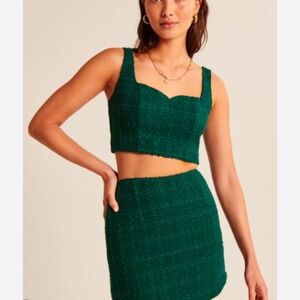 Abercrombie green crop top